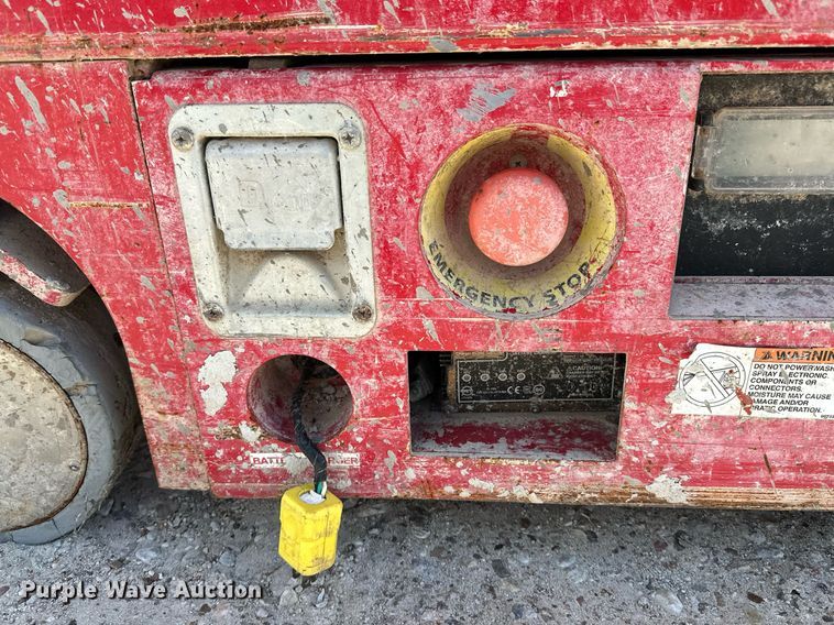 image for item DN7677 2016 MEC 1330SE scissor lift