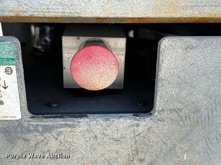 image for item DN7678 2014 Skyjack  SJIII 3226 scissor lift