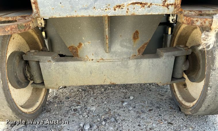 image for item DN7678 2014 Skyjack  SJIII 3226 scissor lift