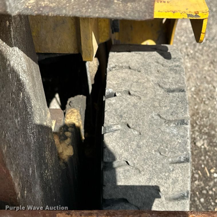 image for item DN7682 Komatsu  FG18ST-17 forklift