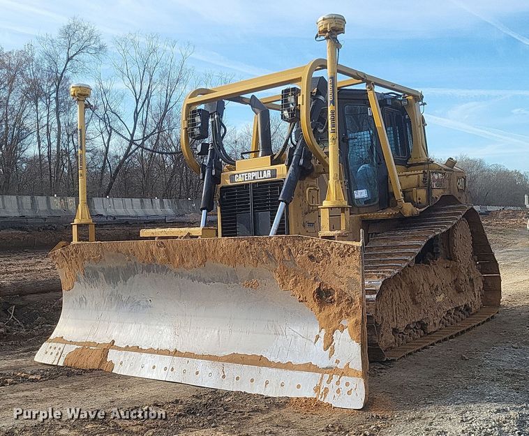 image for item DO4826 2014 Caterpillar D6TXW dozer