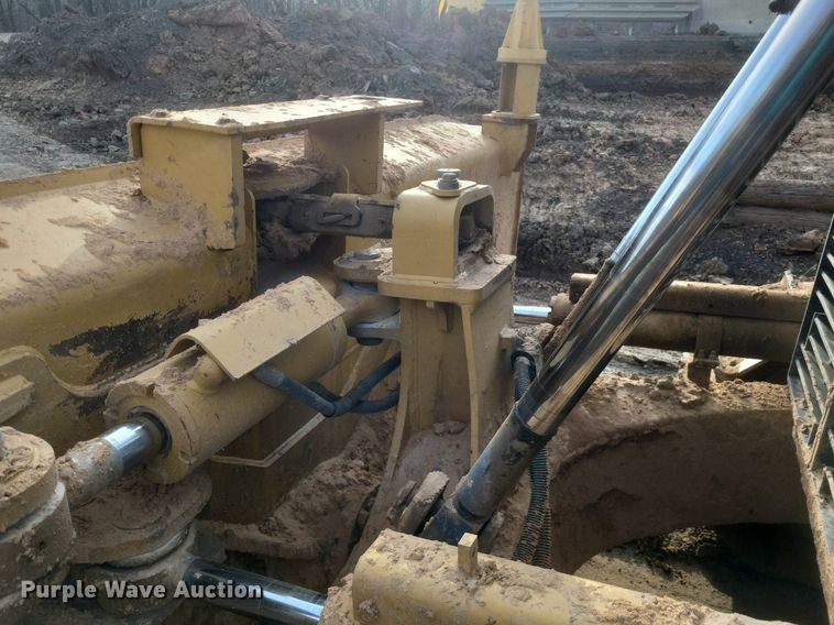 image for item DO4826 2014 Caterpillar D6TXW dozer