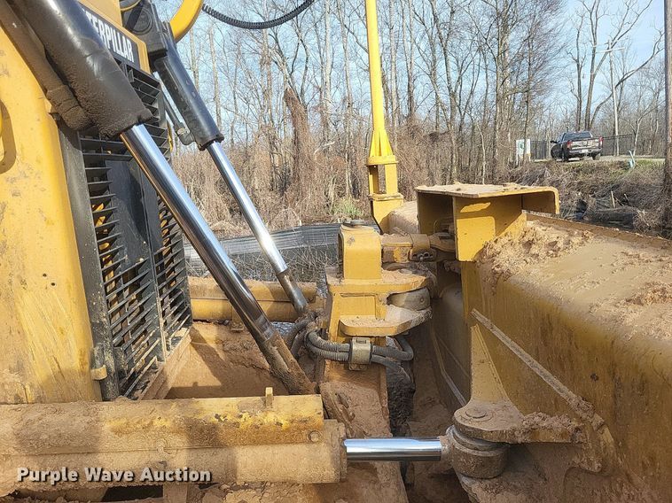 image for item DO4826 2014 Caterpillar D6TXW dozer