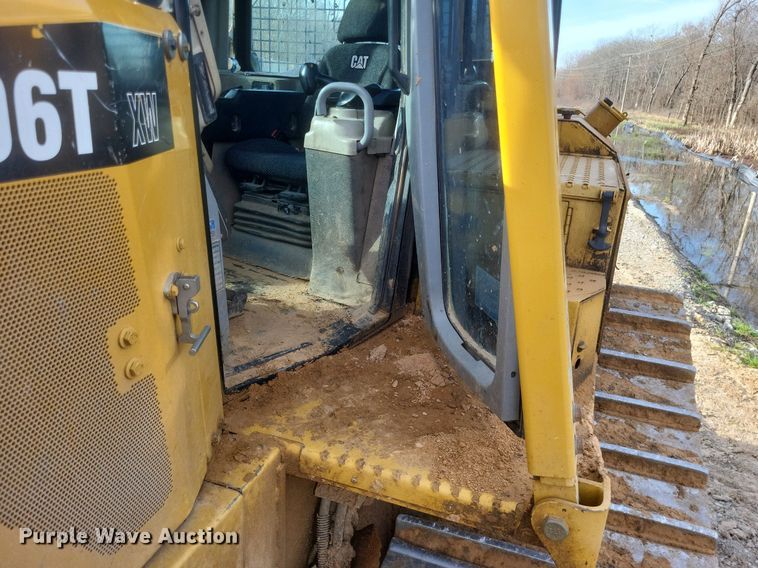 image for item DO4826 2014 Caterpillar D6TXW dozer