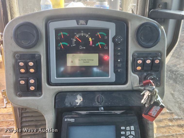 image for item DO4826 2014 Caterpillar D6TXW dozer