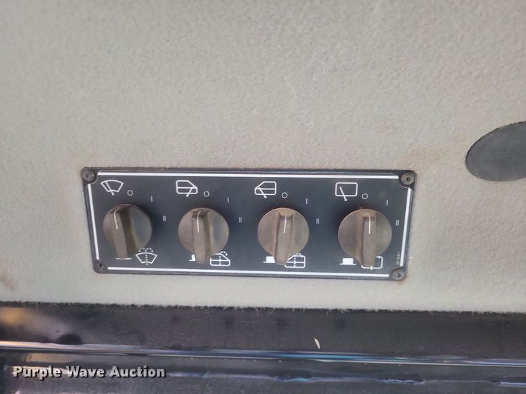 image for item DO4826 2014 Caterpillar D6TXW dozer