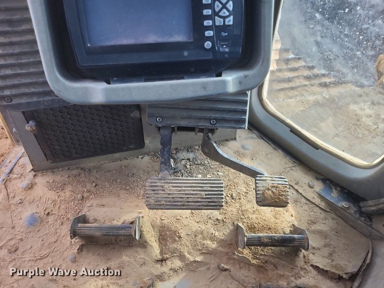 image for item DO4826 2014 Caterpillar D6TXW dozer