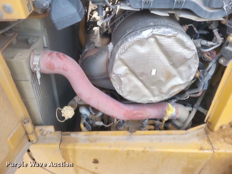 image for item DO4826 2014 Caterpillar D6TXW dozer