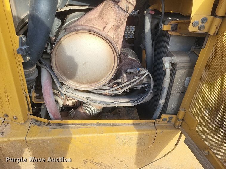 image for item DO4826 2014 Caterpillar D6TXW dozer