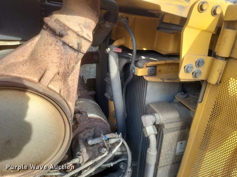 image for item DO4826 2014 Caterpillar D6TXW dozer