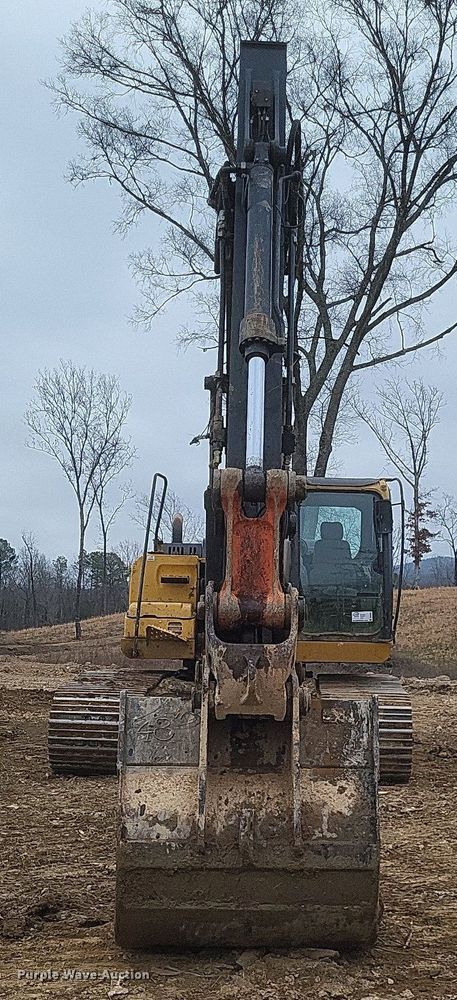 image for item DO4827 2012 John Deere 210G excavator