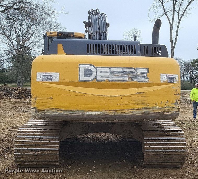 image for item DO4827 2012 John Deere 210G excavator