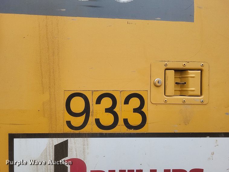 image for item DO4827 2012 John Deere 210G excavator