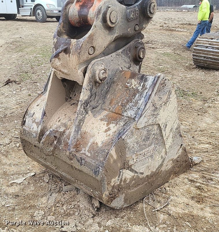 image for item DO4827 2012 John Deere 210G excavator