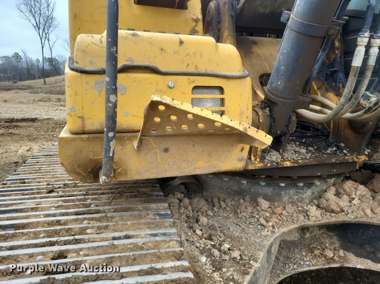 image for item DO4827 2012 John Deere 210G excavator