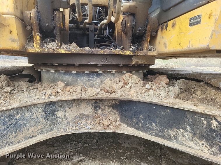 image for item DO4827 2012 John Deere 210G excavator