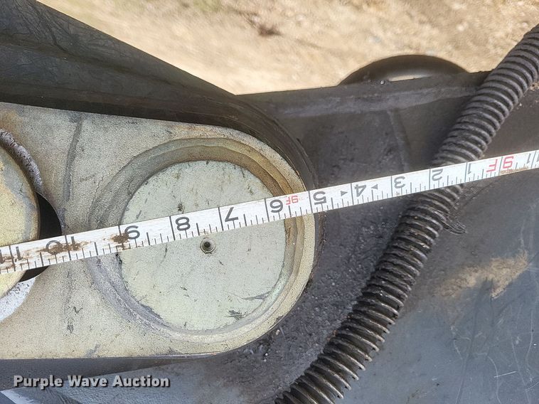 image for item DO4827 2012 John Deere 210G excavator