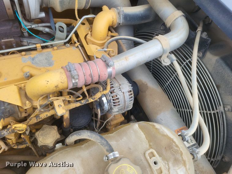 image for item DO4827 2012 John Deere 210G excavator