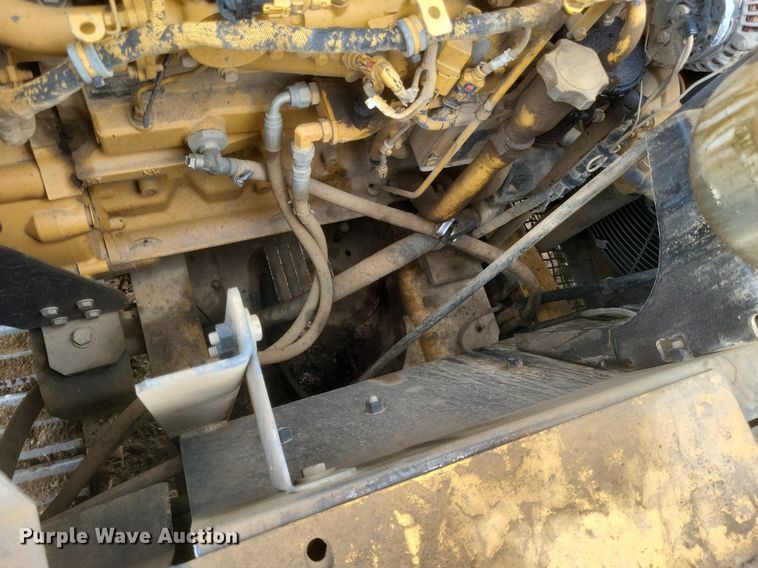 image for item DO4827 2012 John Deere 210G excavator