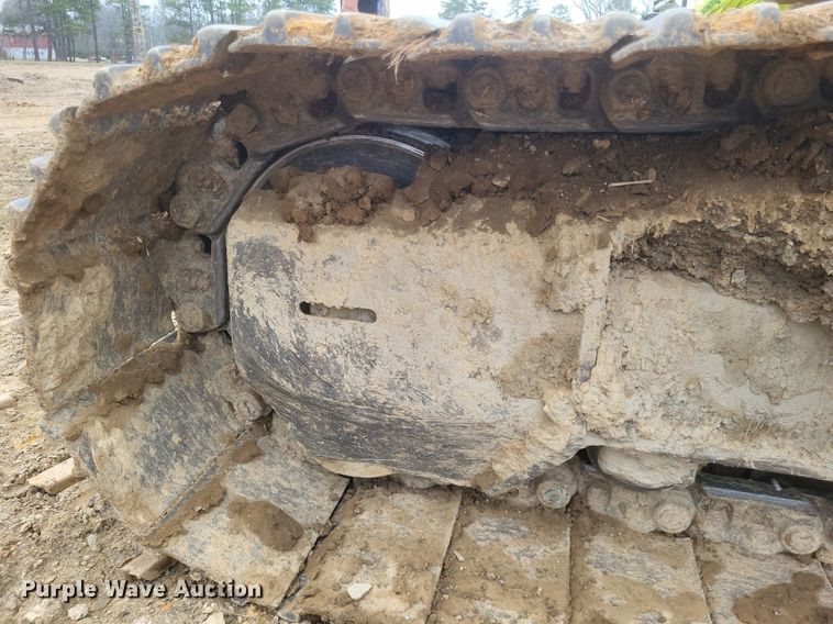 image for item DO4827 2012 John Deere 210G excavator