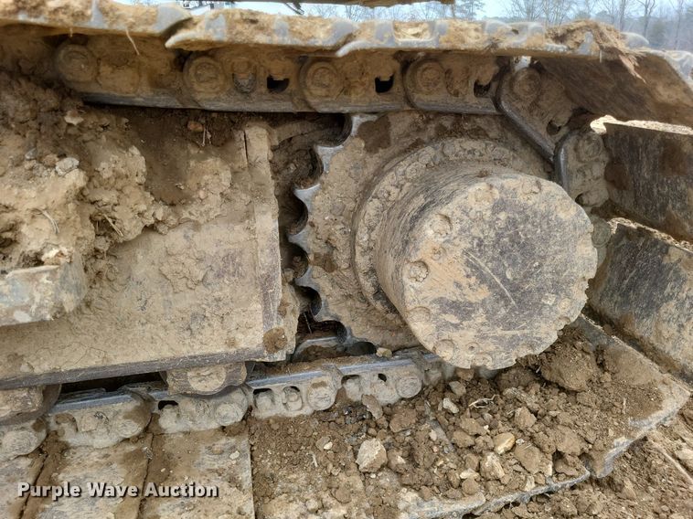 image for item DO4827 2012 John Deere 210G excavator