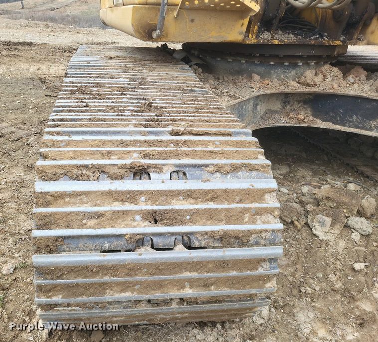 image for item DO4827 2012 John Deere 210G excavator