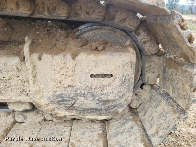 image for item DO4827 2012 John Deere 210G excavator