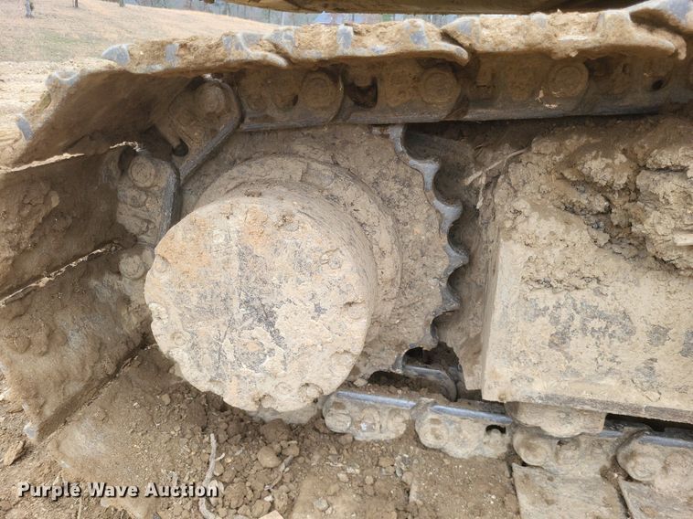 image for item DO4827 2012 John Deere 210G excavator