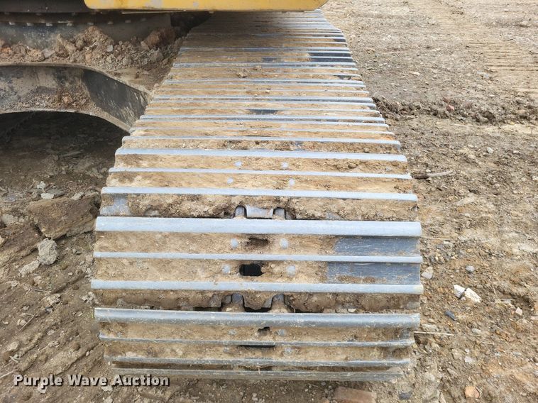 image for item DO4827 2012 John Deere 210G excavator