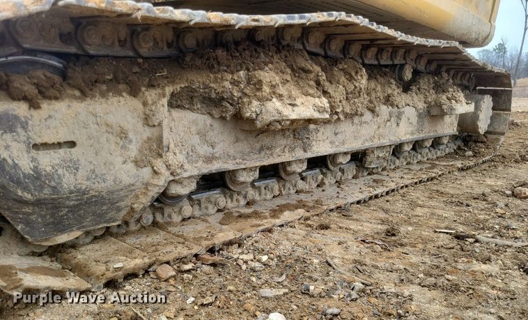 image for item DO4827 2012 John Deere 210G excavator