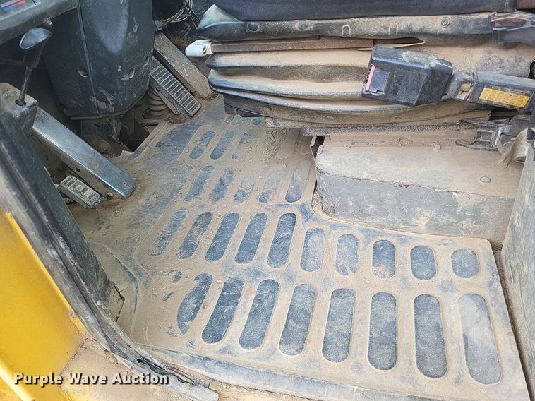 image for item DO4828 2002 Komatsu  WA250PT-3MC wheel loader