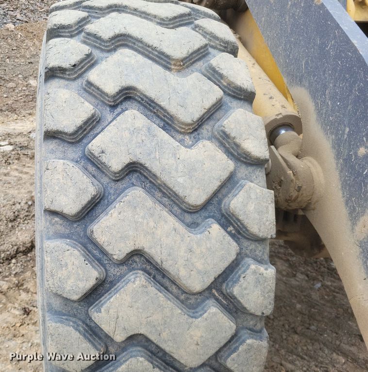 image for item DO4828 2002 Komatsu  WA250PT-3MC wheel loader