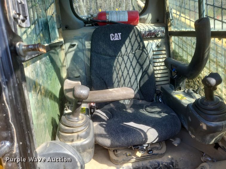 image for item DO4829 2014 Caterpillar 289D tracked skid steer loader