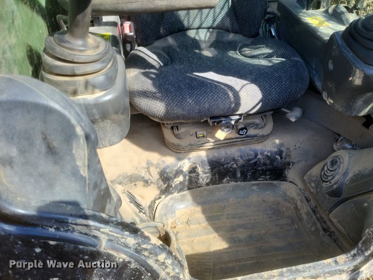 image for item DO4829 2014 Caterpillar 289D tracked skid steer loader