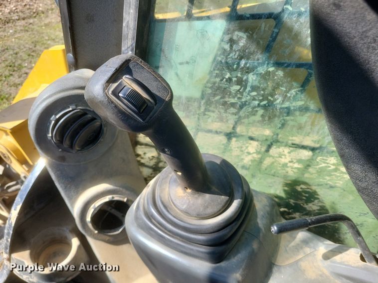 image for item DO4829 2014 Caterpillar 289D tracked skid steer loader