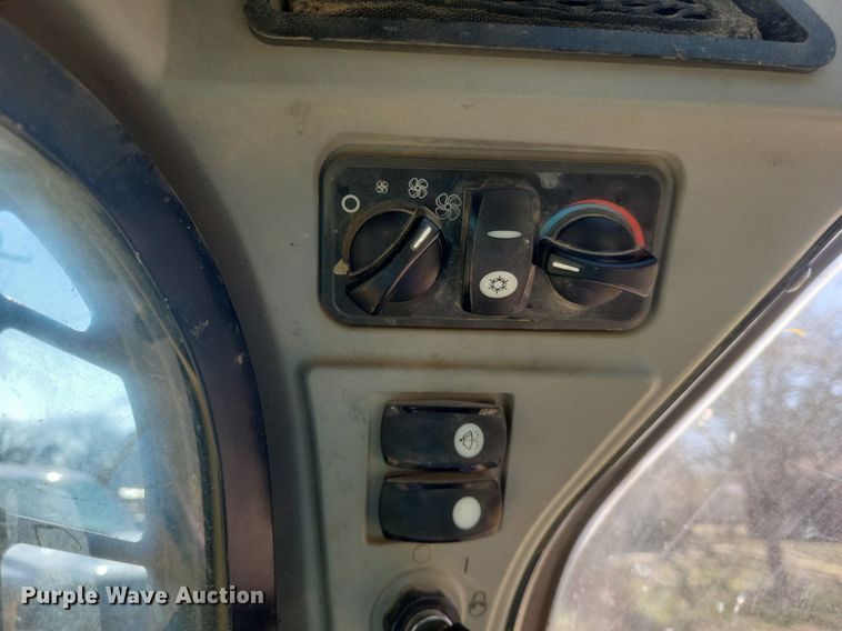 image for item DO4829 2014 Caterpillar 289D tracked skid steer loader