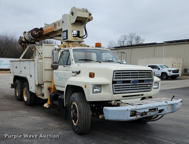 image for item DP1299 1985 Ford FT8000 digger derrick truck