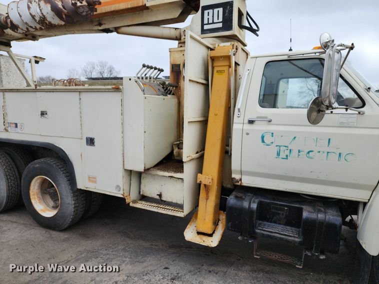 image for item DP1299 1985 Ford FT8000 digger derrick truck