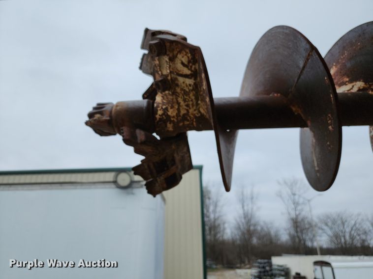 image for item DP1299 1985 Ford FT8000 digger derrick truck