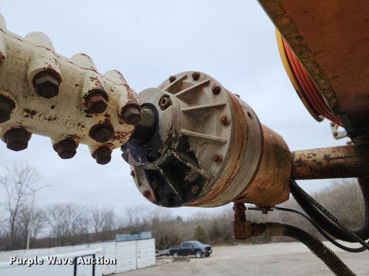 image for item DP1299 1985 Ford FT8000 digger derrick truck