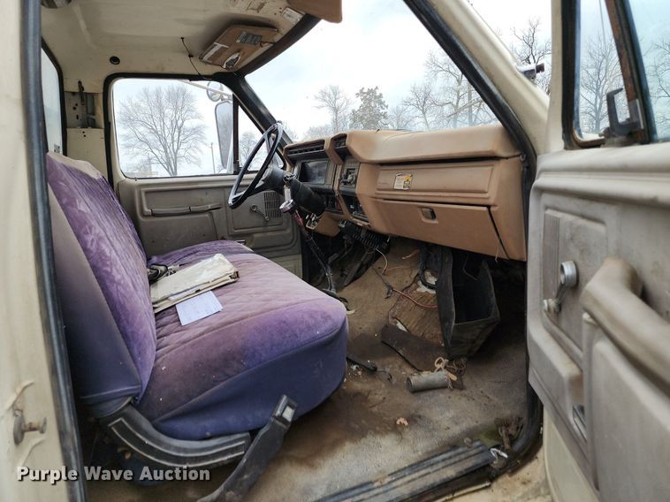 image for item DP1299 1985 Ford FT8000 digger derrick truck