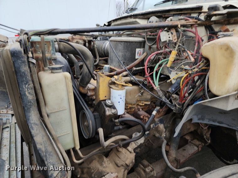 image for item DP1299 1985 Ford FT8000 digger derrick truck