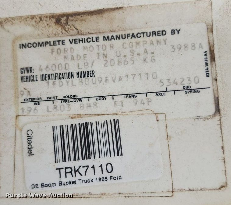 image for item DP1299 1985 Ford FT8000 digger derrick truck