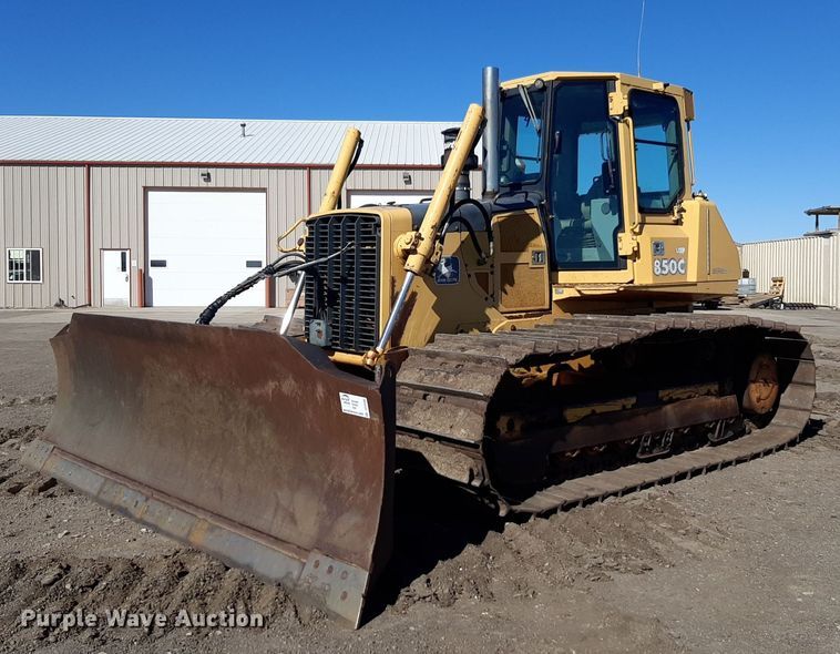 image for item DP2592 2000 John Deere 850C LGP dozer