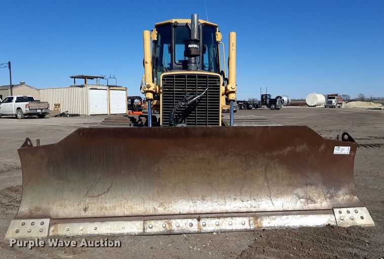 image for item DP2592 2000 John Deere 850C LGP dozer