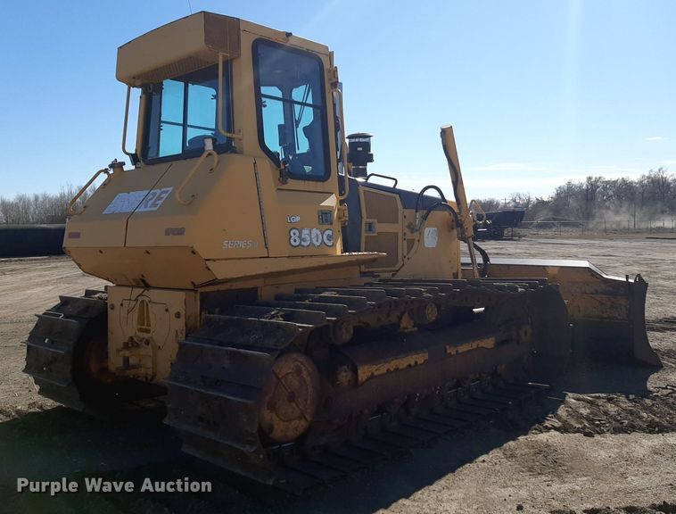 image for item DP2592 2000 John Deere 850C LGP dozer