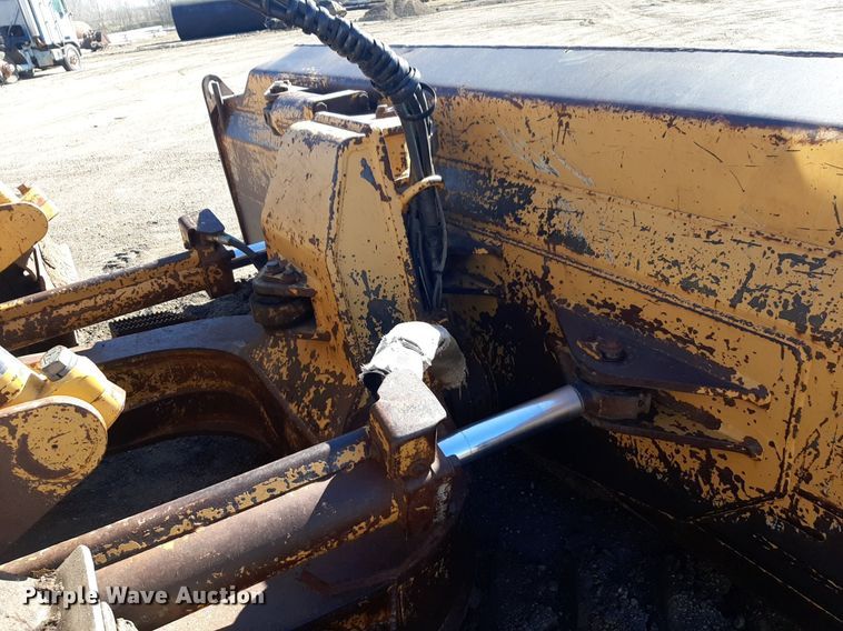 image for item DP2592 2000 John Deere 850C LGP dozer