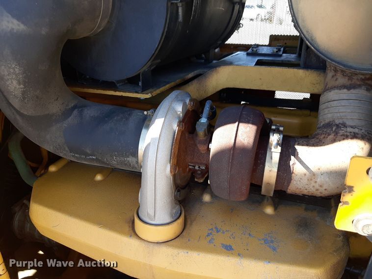 image for item DP2592 2000 John Deere 850C LGP dozer