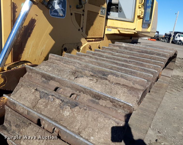 image for item DP2592 2000 John Deere 850C LGP dozer