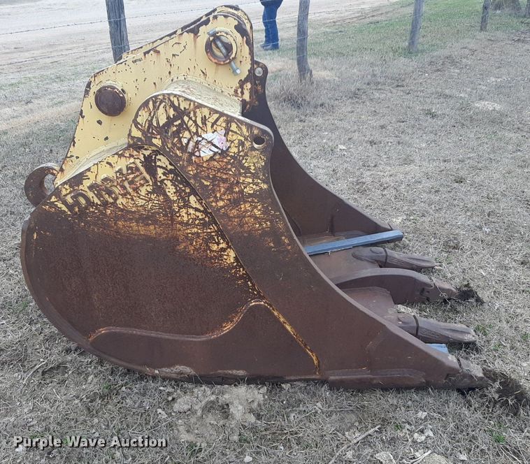 image for item DP2598 NYE PC228 excavator bucket